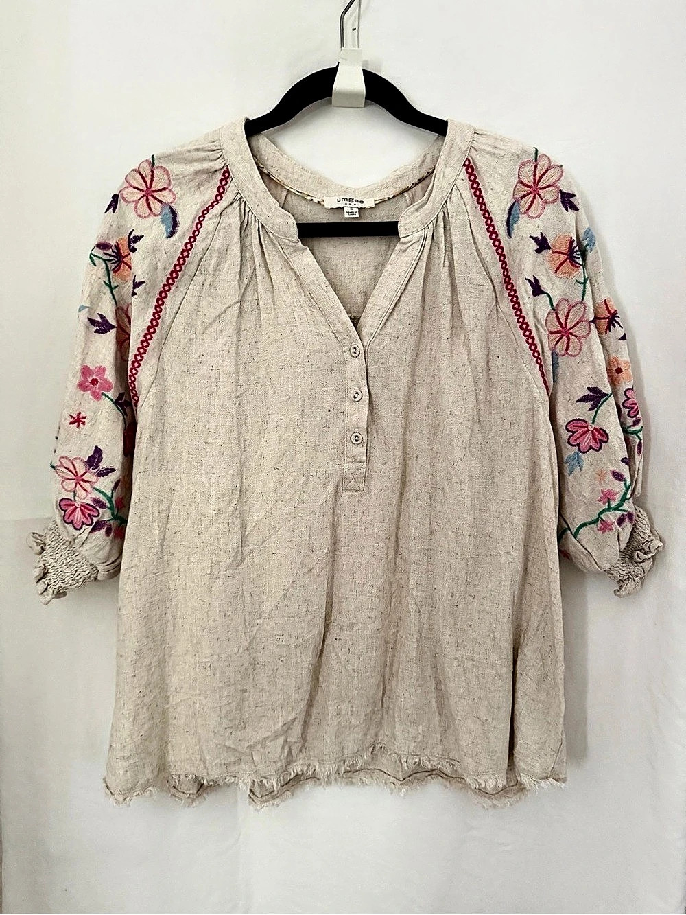 Umgee Linen Blend Embroidered Frayed Hem Top Small